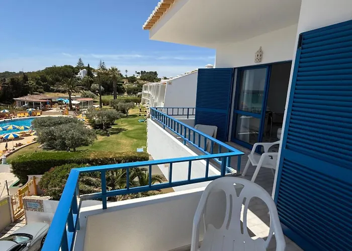 Do Vau - Vau Janelas Azuis * Портиман